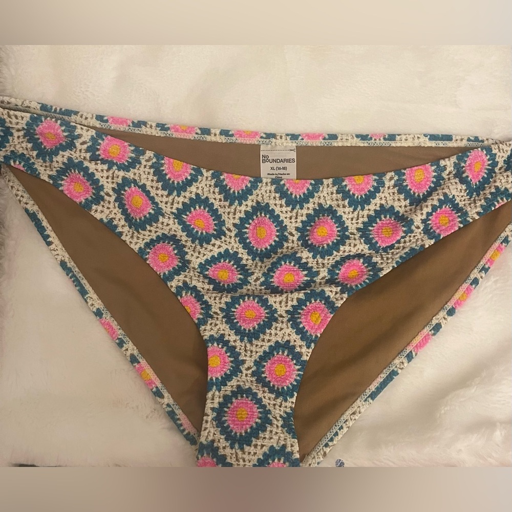 ππ©΅πNo Boundaries Pink and Blue Patterned Bikini Bottom - Picture 2 of 8